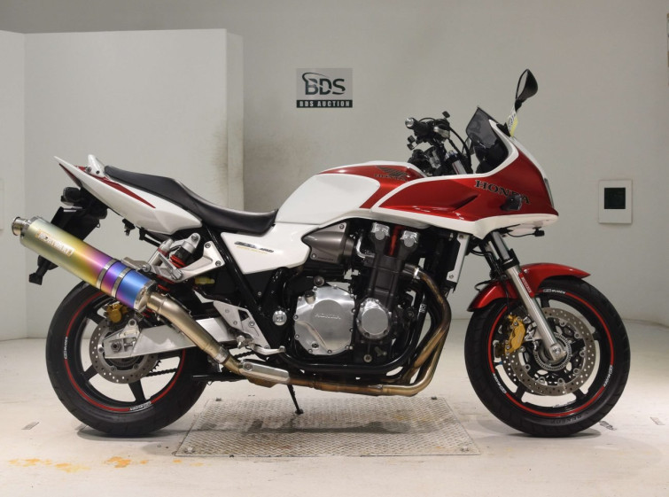 Мотоцикл Honda CB1300SF с пробегом 61489 km