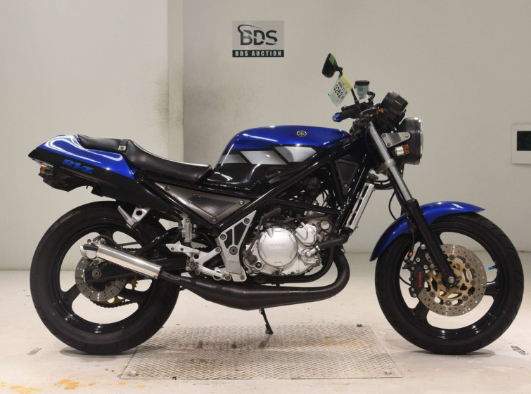 Мотоцикл Yamaha R1-Z з пробігом 9996 km
