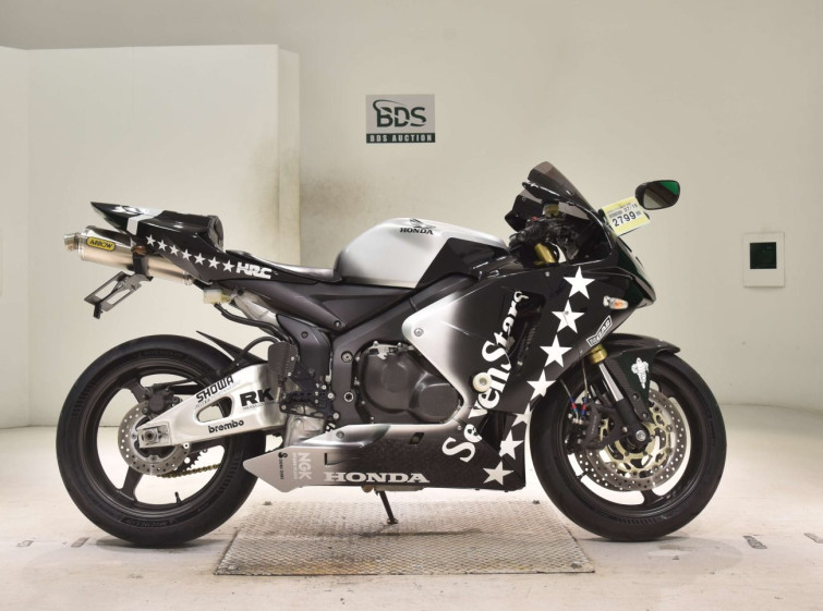 Мотоцикл Honda CBR600RR с пробегом 10688 km