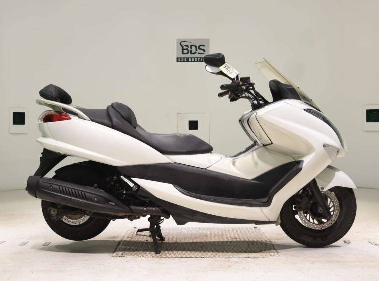 Мотоцикл Yamaha MAJESTY 250 с пробегом 56858 km