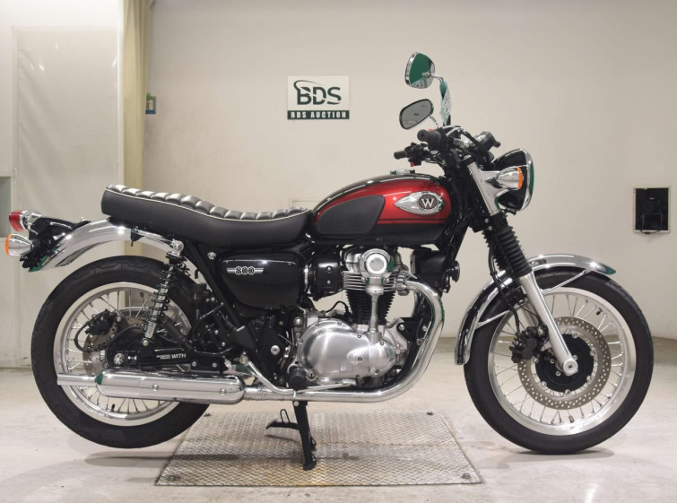 Мотоцикл Kawasaki W800 с пробегом 3408 km