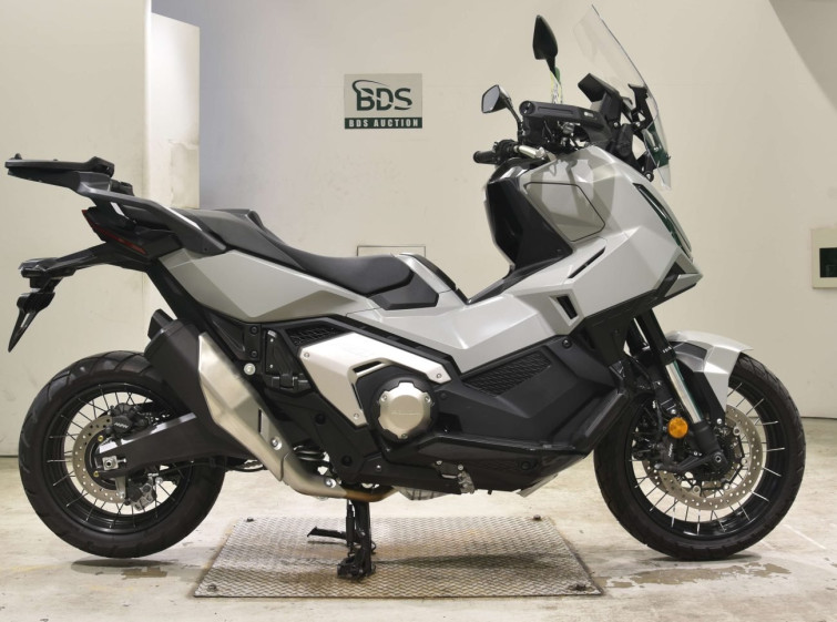 Мотоцикл Honda X-ADV750-2 с пробегом 2293 km