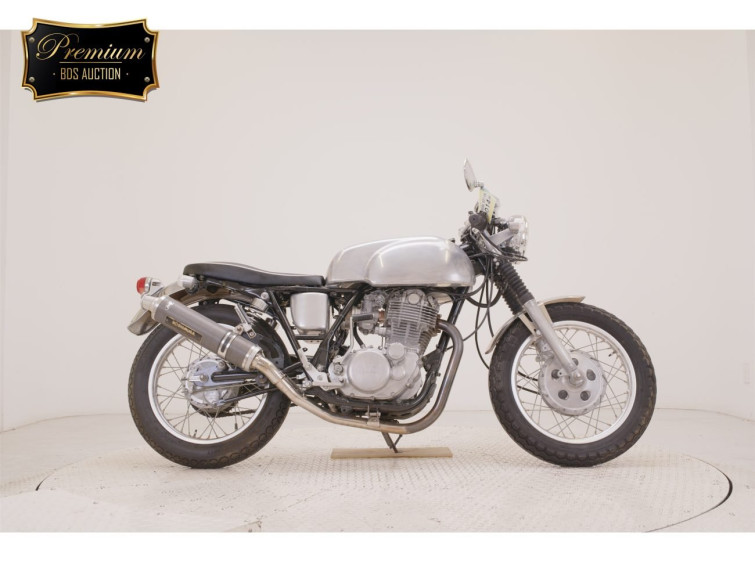Мотоцикл Yamaha SR400 з пробігом 15859 km