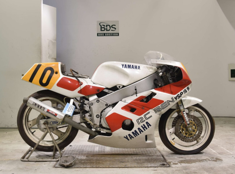 Мотоцикл Yamaha FZR400
