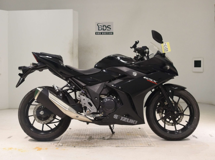 Мотоцикл Suzuki GSX250R с пробегом 6303 km