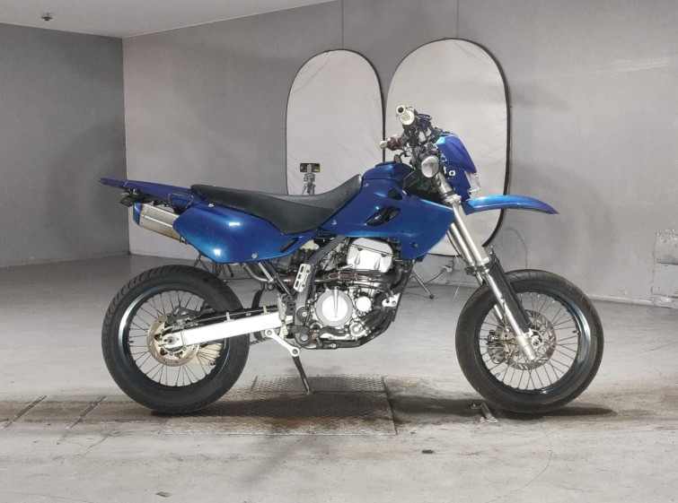 Мотоцикл Kawasaki D-TRACKER250