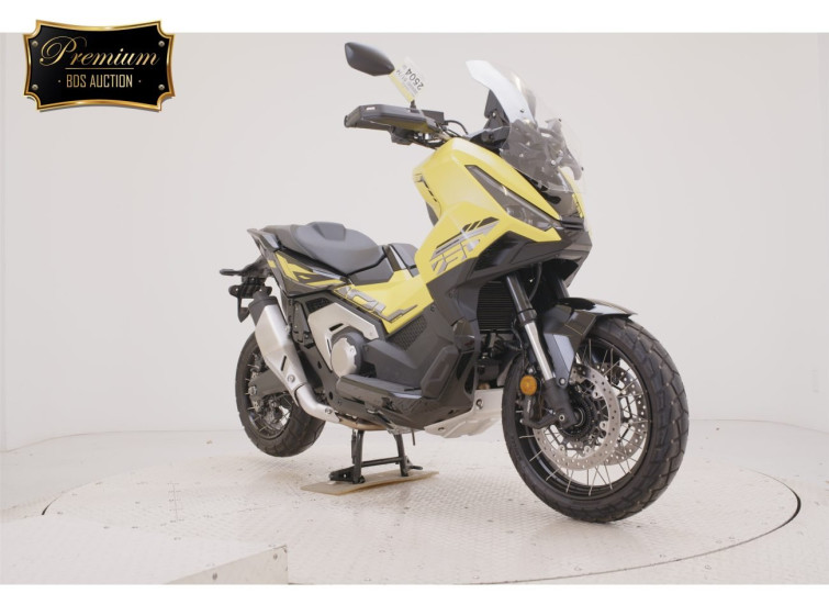 Мотоцикл Honda X-ADV750-2 з пробігом 277 km