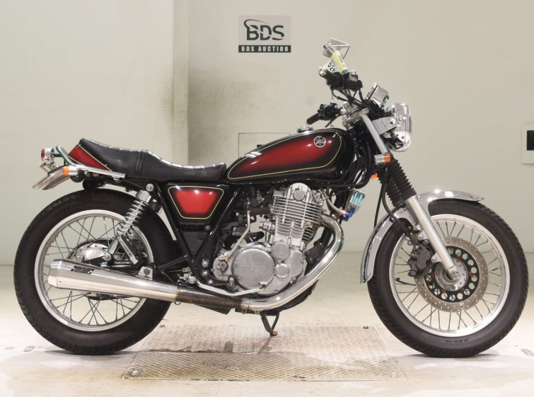 Мотоцикл Yamaha SR400 с пробегом 17654 km