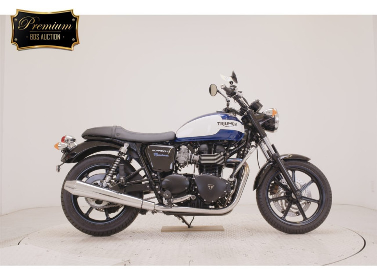 Мотоцикл Triumph BONNEVILLE с пробегом 2174 km