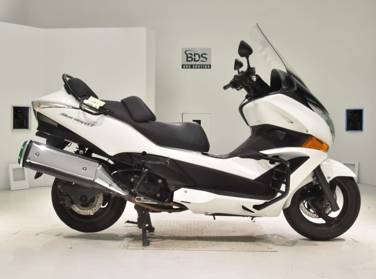 Мотоцикл Honda SILVERWING400GT с пробегом 37074 km