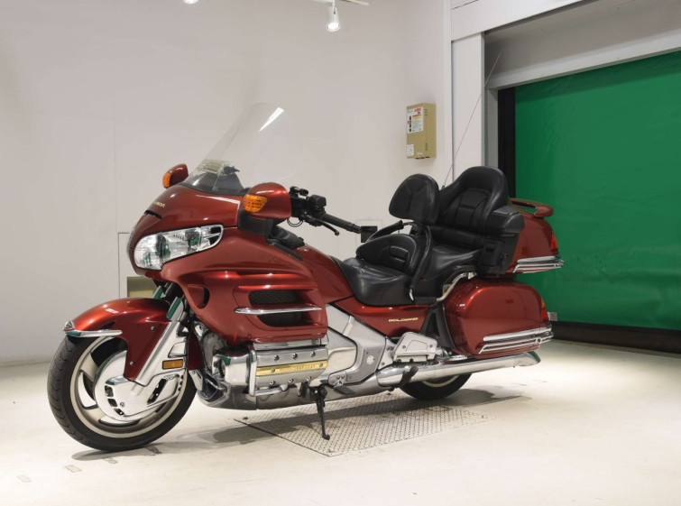 Мотоцикл Honda GL1800 с пробегом 17102 m