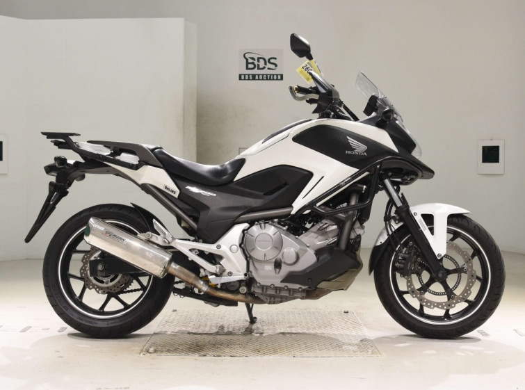 Мотоцикл Honda NC700XA з пробігом 28241 km