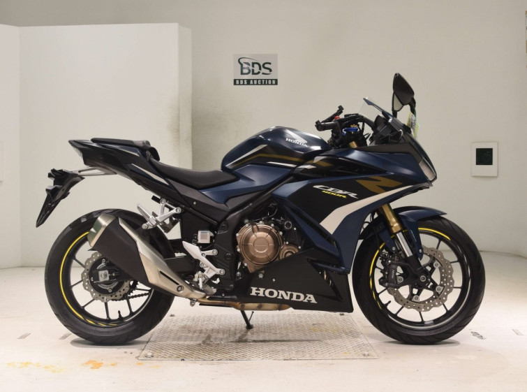 Мотоцикл Honda CBR400R з пробігом 3390 km