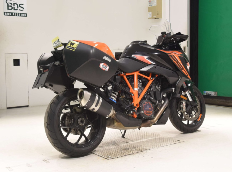 Мотоцикл KTM 1290 SUPERDUKE GT з пробігом 35392 km