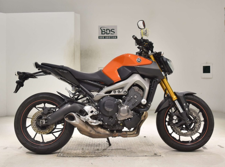 Мотоцикл Yamaha MT-09 з пробігом 42676 km