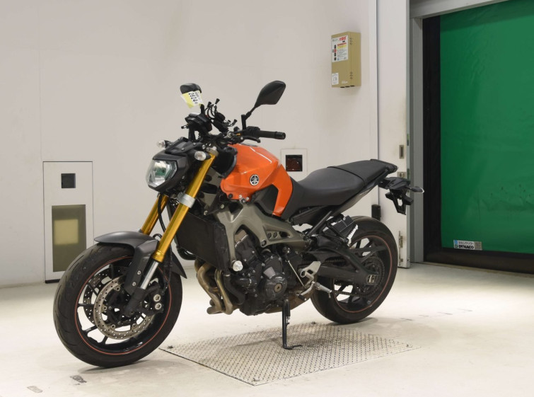 Мотоцикл Yamaha MT-09 з пробігом 42676 km