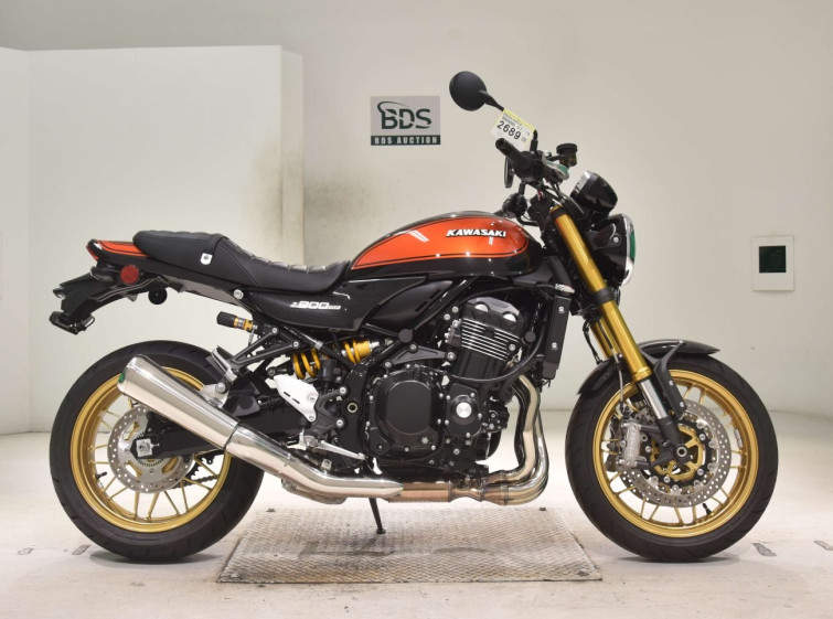 Мотоцикл Kawasaki Z900RS з пробігом 56 km