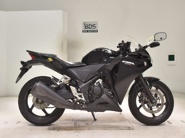 Мотоцикл Honda CBR250RA з пробігом 20766 km