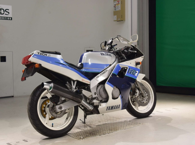 Мотоцикл Yamaha FZR250 с пробегом 11492 km