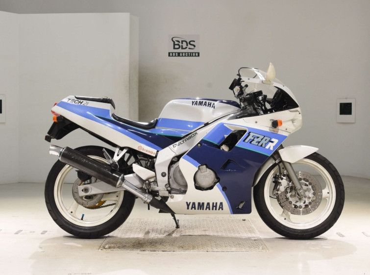 Мотоцикл Yamaha FZR250 с пробегом 11492 km