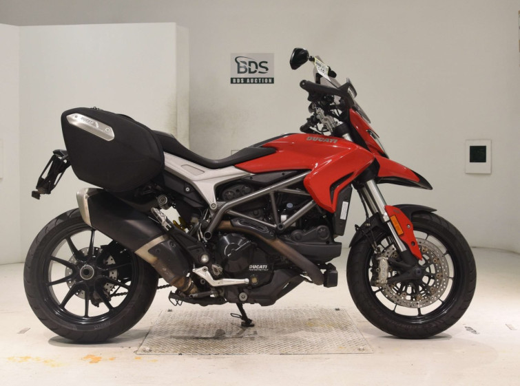 Мотоцикл Ducati HYPERMOTARD 939 с пробегом 55491 km