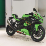 Мотоцикл Kawasaki ZX-4RR с пробегом 4567 km