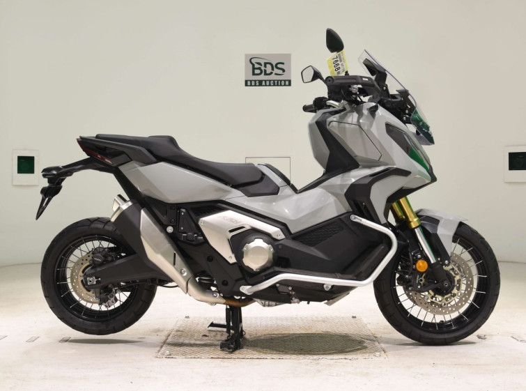 Мотоцикл Honda X-ADV750-2 с пробегом 16528 km