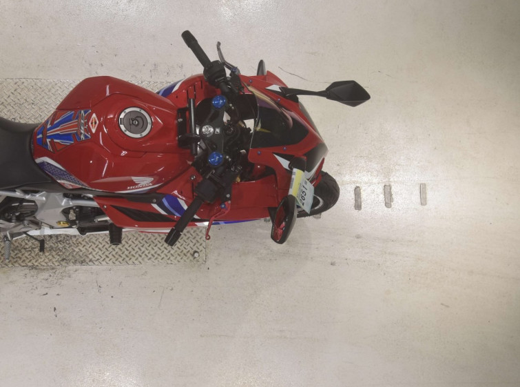 Мотоцикл Honda CBR250RRA з пробігом 2792 km