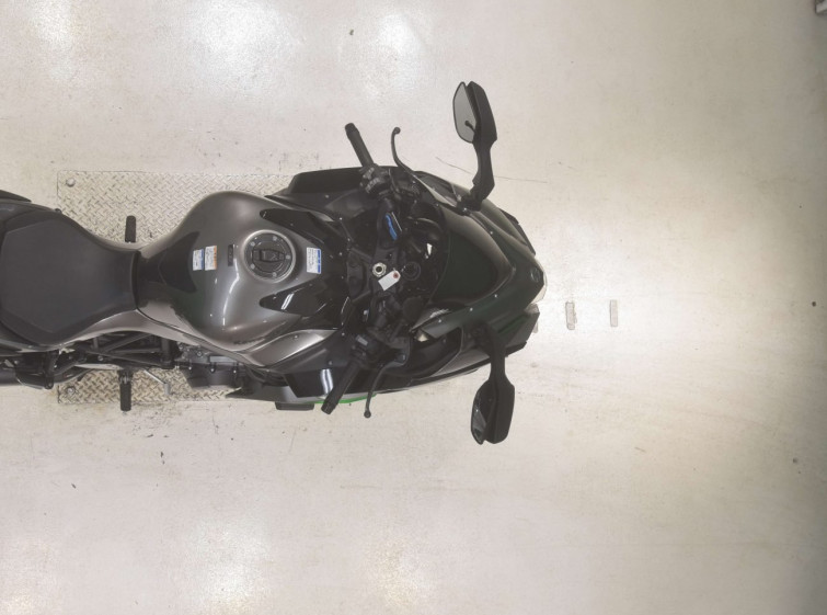 Мотоцикл Kawasaki NINJA H2 SX SE + с пробегом 17702 km