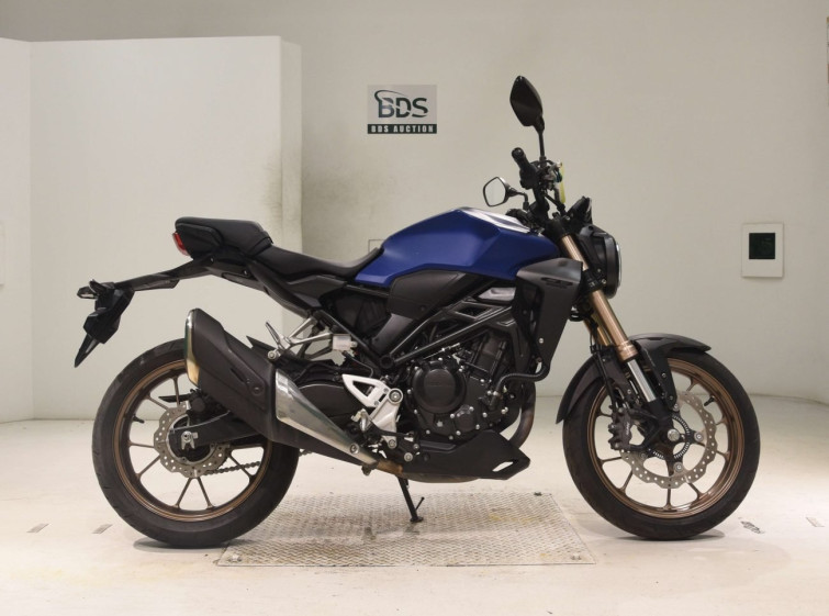 Мотоцикл Honda CB250RA с пробегом 18481 km