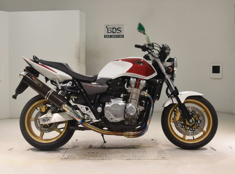 Мотоцикл Honda CB1300SF з пробігом 3684 km