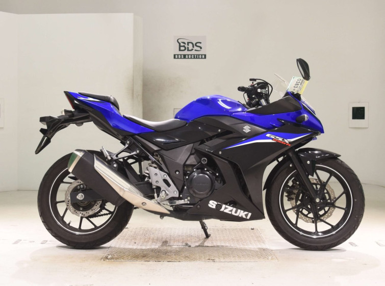 Мотоцикл Suzuki GSX250R з пробігом 9317 km