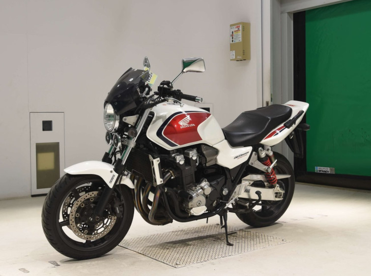 Мотоцикл Honda CB1300SFA з пробігом 28746 km