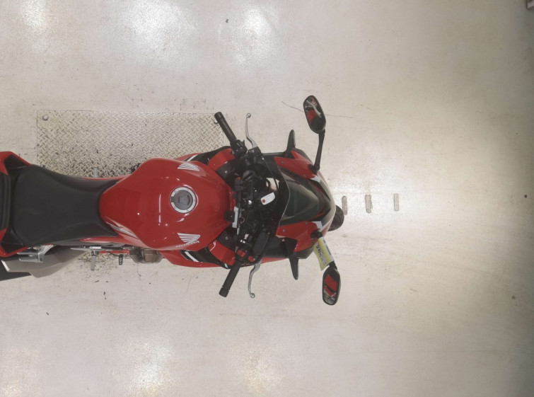 Мотоцикл Honda CBR400R з пробігом 3124 km