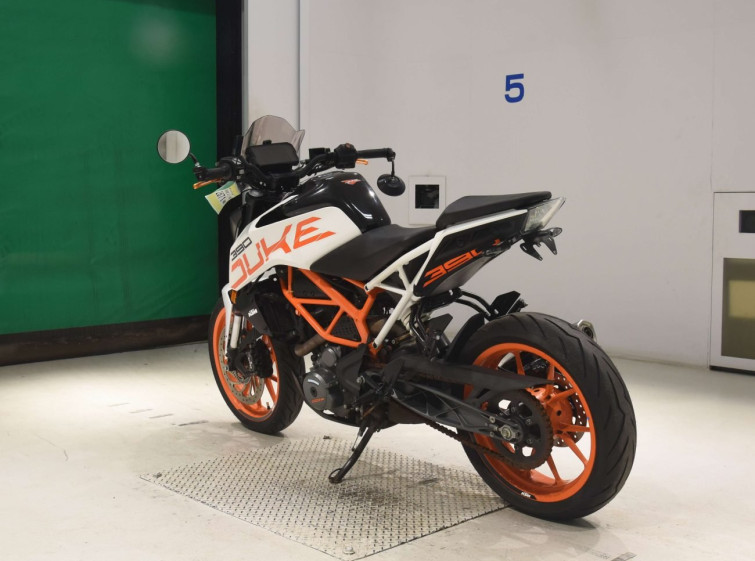 Мотоцикл KTM 390 DUKE с пробегом 34650 km