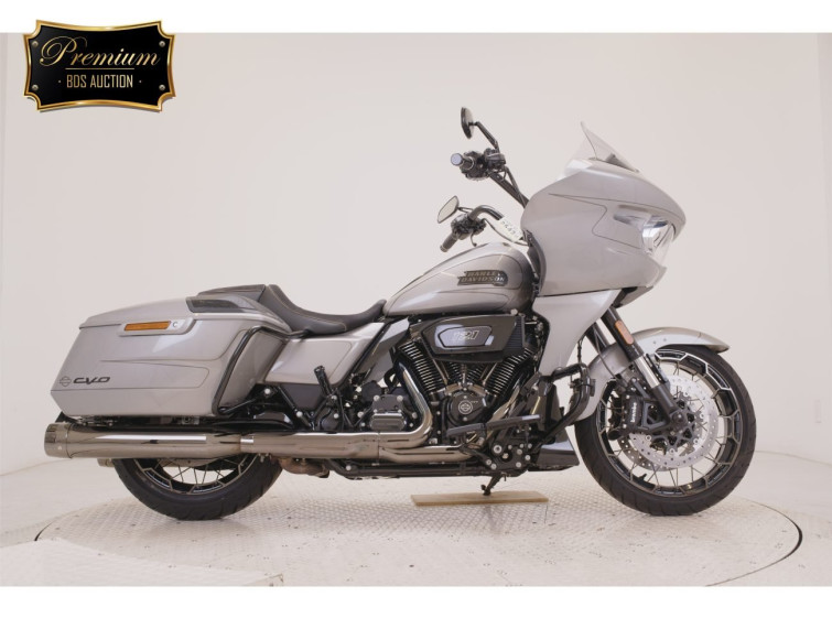 Мотоцикл HD FLTRXSE1980CVO с пробегом 3845 km