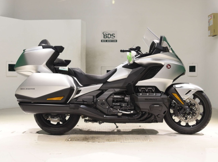 Мотоцикл Honda GL1800 TOUR D с пробегом 114 km