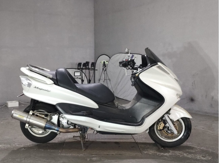 Мотоцикл Yamaha MAJESTY 250C с пробегом 6161 km
