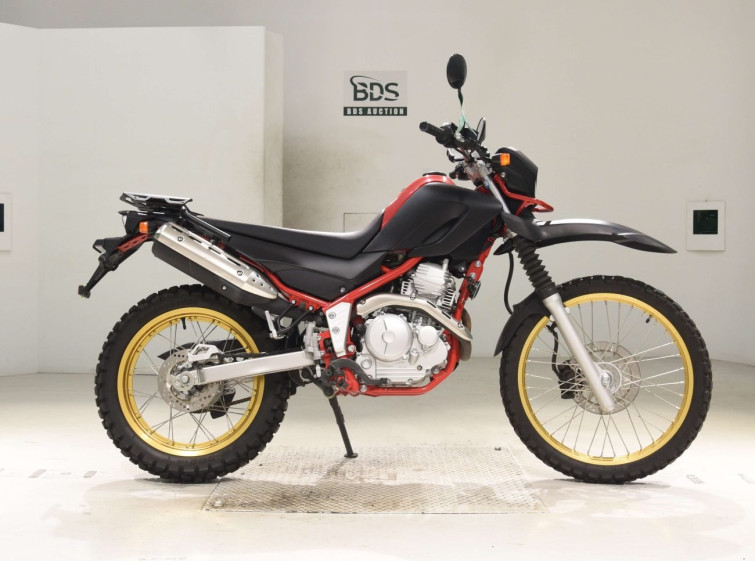 Мотоцикл Yamaha SEROW XT250 с пробегом 3165 km