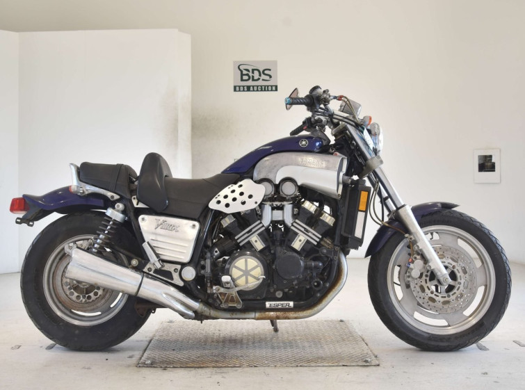 Мотоцикл Yamaha V-MAX1200 з пробігом 8044 m