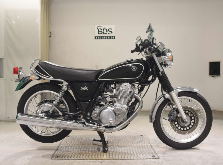 Мотоцикл Yamaha SR400 с пробегом 16253 km