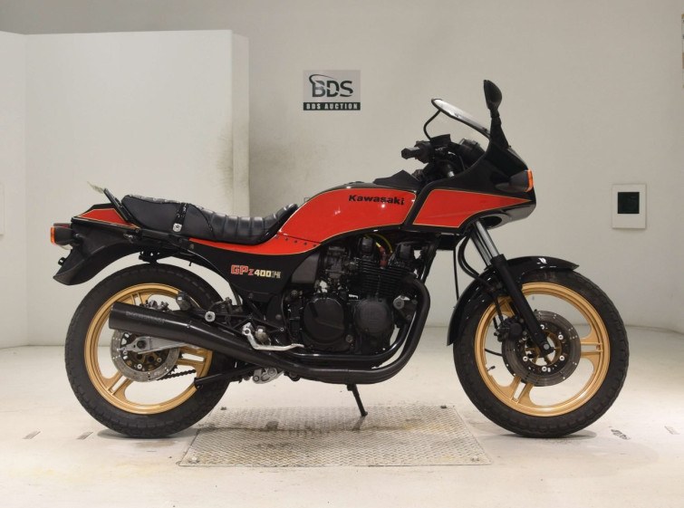 Мотоцикл Kawasaki GPZ400 з пробігом 27280 km