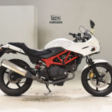 Мотоцикл Honda VTR250F