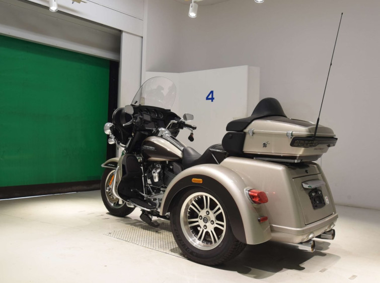 Мотоцикл HD ELECTRA GLIDE FLHTCU1750 TRIKE з пробігом 10859 km