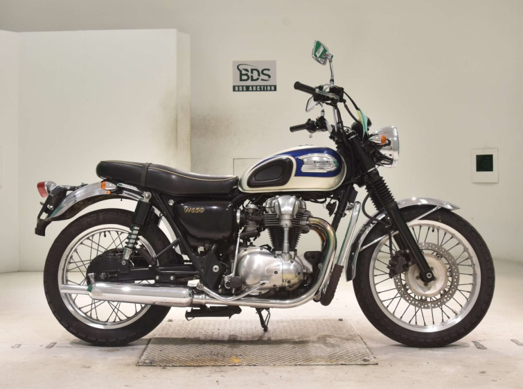 Мотоцикл Kawasaki W650 с пробегом 14110 km