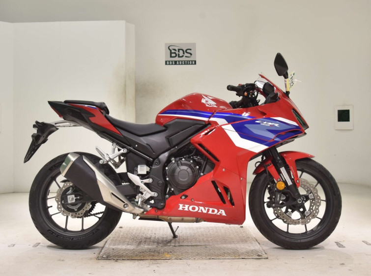 Мотоцикл Honda CBR400R-3 с пробегом 2899 km