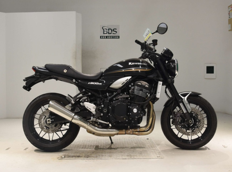 Мотоцикл Kawasaki Z900RS с пробегом 9442 km