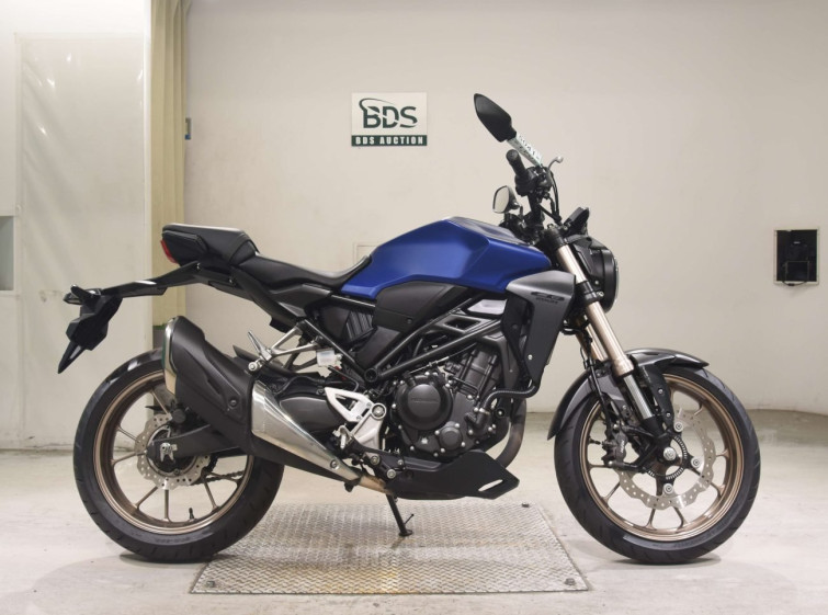 Мотоцикл Honda CB250RA с пробегом 24000 km