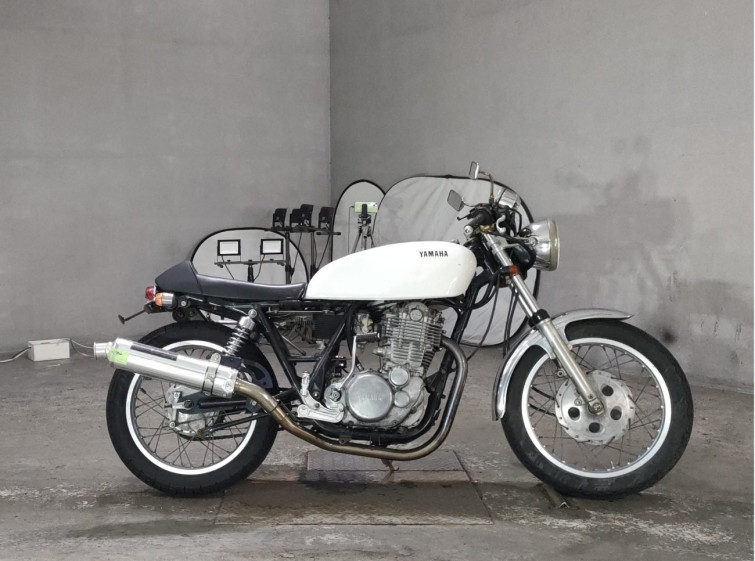Мотоцикл Yamaha SR400 с пробегом 25387 km