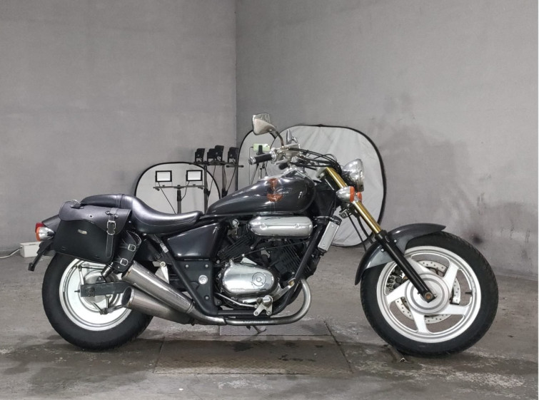 Мотоцикл Honda MAGNA250 з пробігом 14045 km